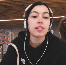 Julia Leal Vilela