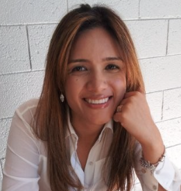 Prof. Dra. Fabiana Alves Fiore